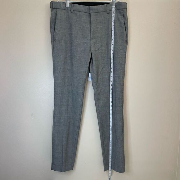 H&M | size 32| gingham print| casual | career wear - Picture 5 of 13